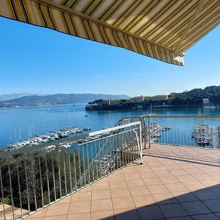 La Terrazza Sulla Baia Di Le Grazie Holiday home