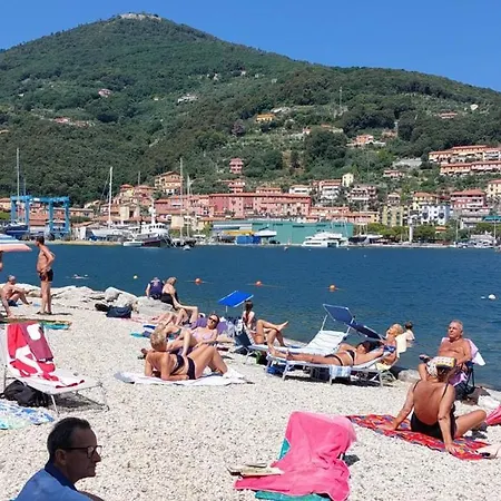 La Terrazza Sulla Baia Di Le Grazie Prázdninový dům