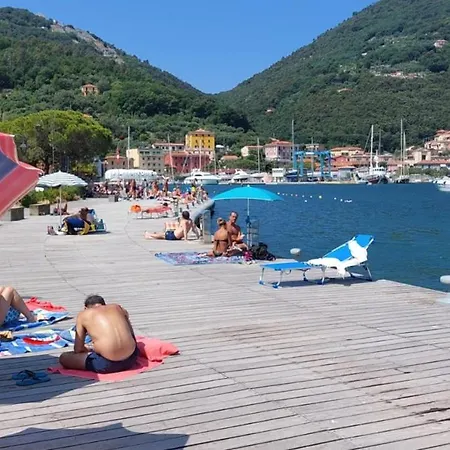 Σπίτι διακοπών La Terrazza Sulla Baia Di Le Grazie